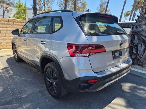 Silver Metallic 2022 Volkswagen Taos 1.5T S