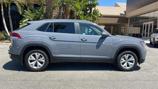 2022 Volkswagen Atlas Cross Sport 3.6L V6 SE w/Technology