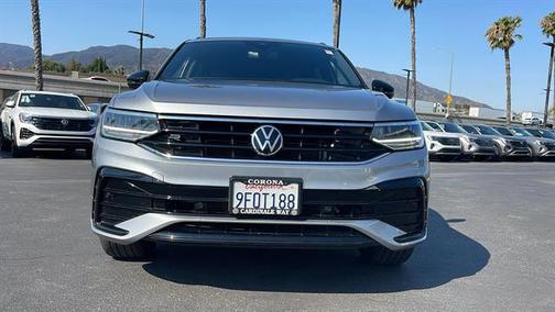 2023 Volkswagen Tiguan 2.0T SE R-Line Black