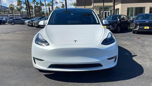 2024 Tesla Model Y Long Range Dual Motor All-Wheel Drive