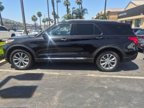 AGATE BLACK METALLIC 2022 Ford Explorer Limited
