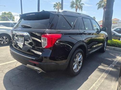 AGATE BLACK METALLIC 2022 Ford Explorer Limited