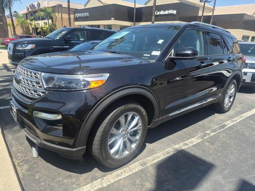 AGATE BLACK METALLIC 2022 Ford Explorer Limited