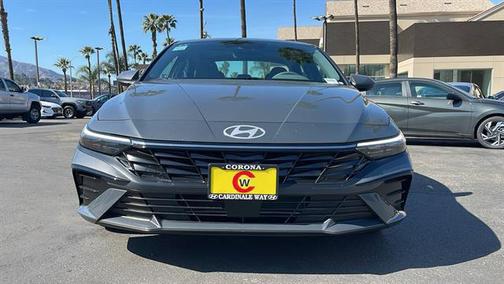2025 Hyundai ELANTRA SEL