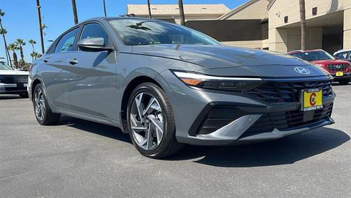 2025 Hyundai ELANTRA SEL