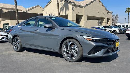 2025 Hyundai ELANTRA SEL