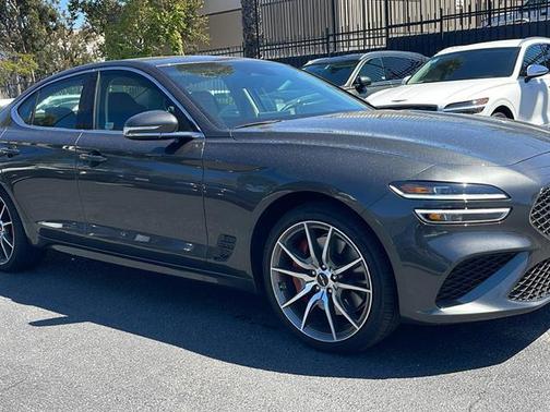 2025 Genesis G70 2.5T RWD