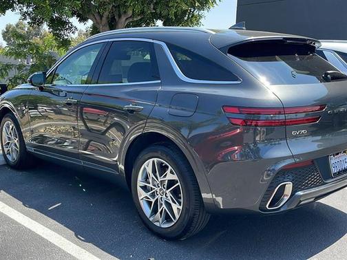 2025 Genesis GV70 2.5T AWD