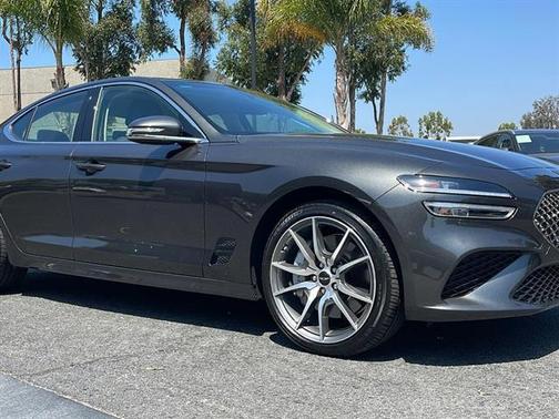 2025 Genesis G70 2.5T RWD