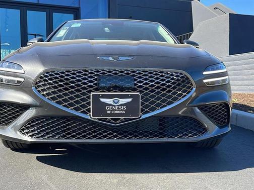 2025 Genesis G70 2.5T RWD