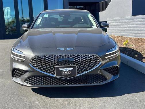 2025 Genesis G70 2.5T RWD