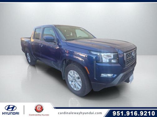 Deep Blue Pearl 2022 Nissan Frontier SV