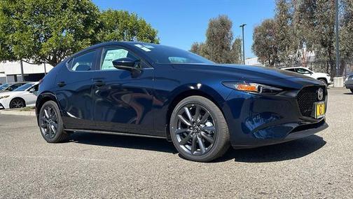 2025 Mazda Mazda3 FWD w/Preferred Package