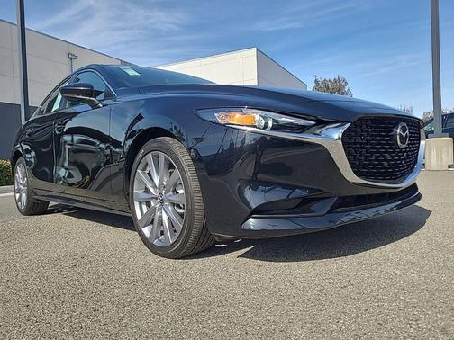 2023 Mazda Mazda3 FWD w/Preferred Package