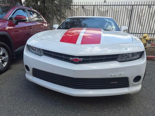 Summit White 2015 Chevrolet Camaro 1LT