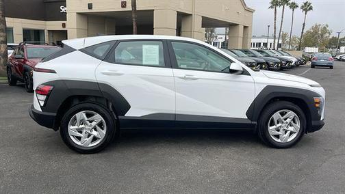 2025 Hyundai KONA SE
