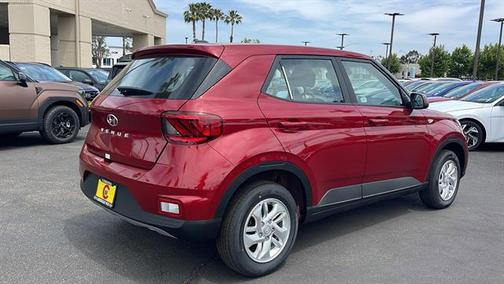 2025 Hyundai VENUE SE