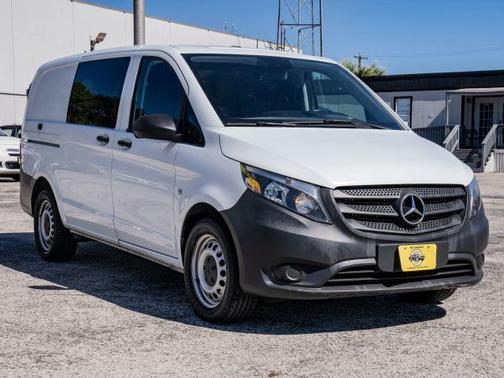 2021 Mercedes-Benz Metris Base