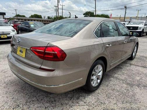 2016 Volkswagen Passat 1.8T S