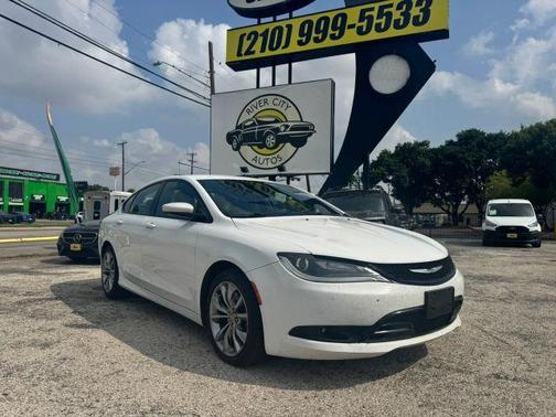 2015 Chrysler 200 S