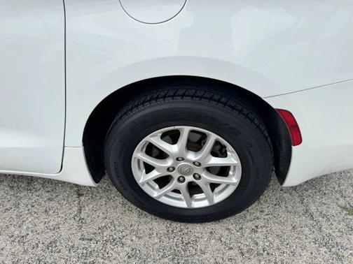 2020 Chrysler Voyager LXI