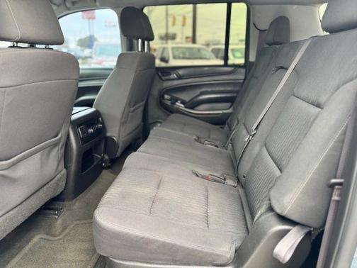 2016 Chevrolet Suburban LS