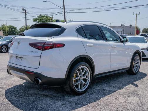 2018 Alfa Romeo Stelvio Base