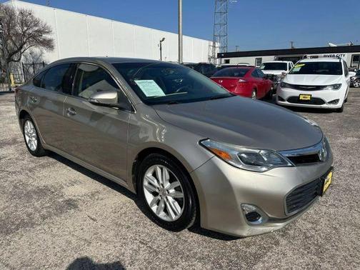 2013 Toyota Avalon XLE