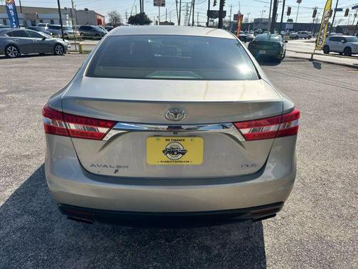2013 Toyota Avalon XLE
