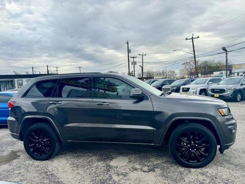 2018 Jeep Grand Cherokee Altitude
