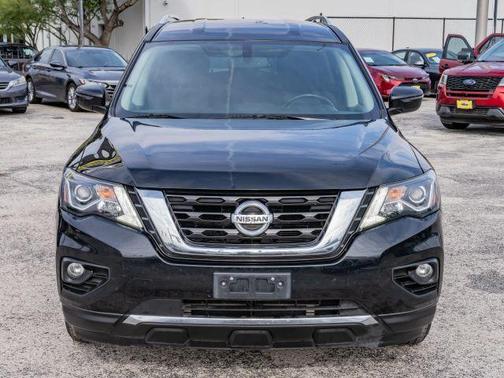 2019 Nissan Pathfinder SV