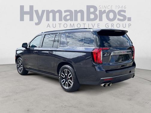 2023 GMC Yukon XL 4WD AT4