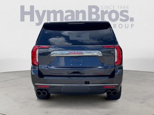 2023 GMC Yukon XL 4WD AT4