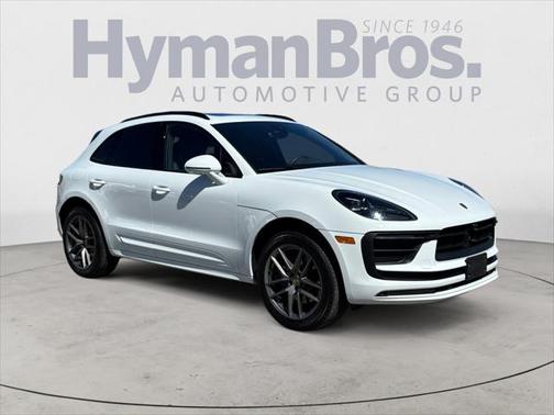 2023 Porsche Macan Base