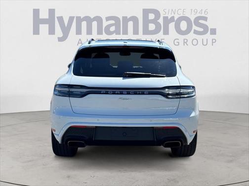 2023 Porsche Macan Base
