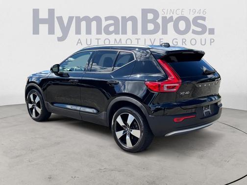 2019 Volvo XC40 T5 Momentum