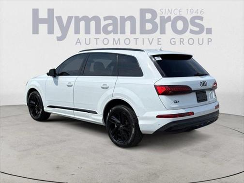 2022 Audi Q7 45 Premium
