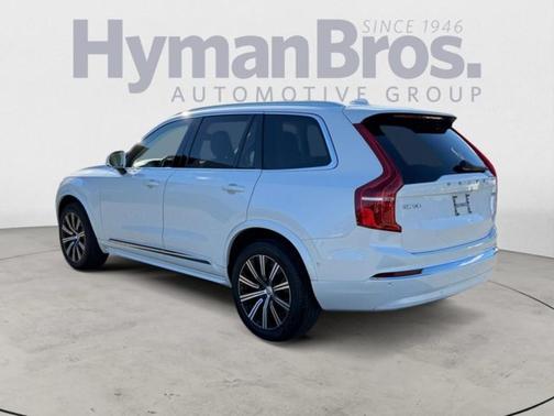 2024 Volvo XC90 B5 Plus Bright Theme
