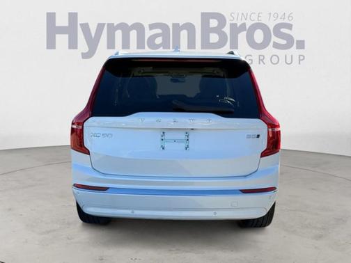 2024 Volvo XC90 B5 Plus Bright Theme