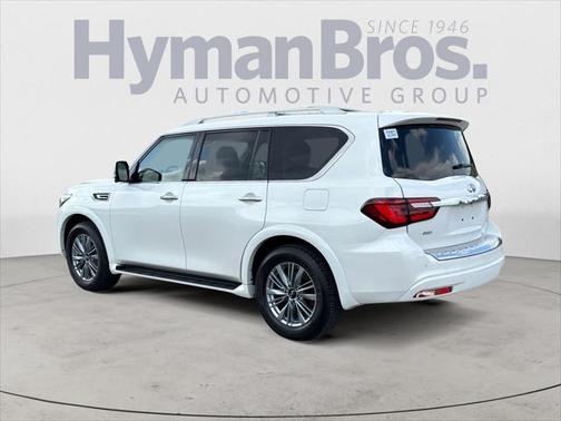 2023 INFINITI QX80 Luxe