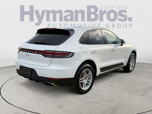 2021 Porsche Macan AWD