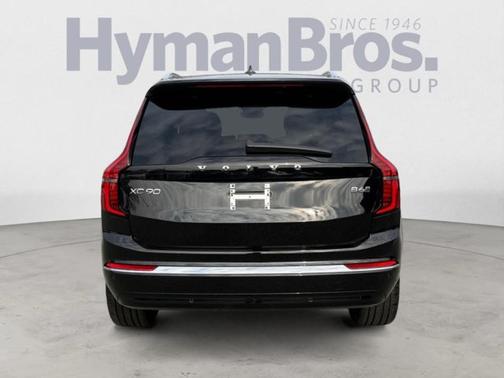 2026 Volvo XC90 B6 Plus 7-Seater