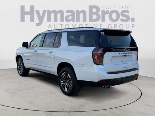 Iridescent Pearl Tricoat 2025 Chevrolet Suburban 4WD Z71