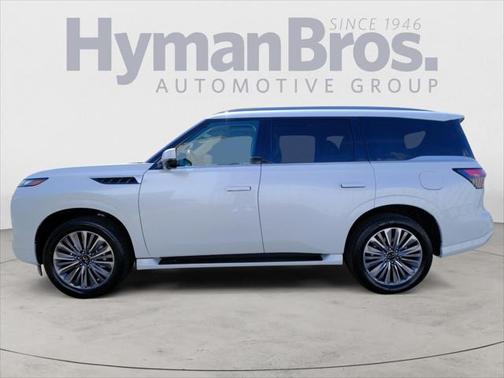 2025 INFINITI QX80 Luxe