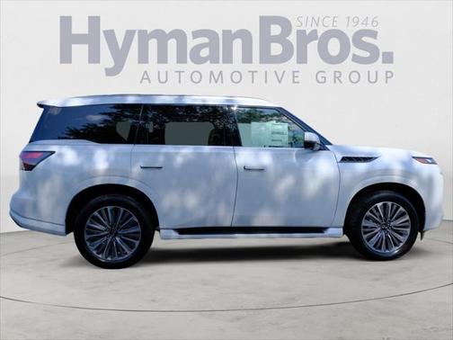 2025 INFINITI QX80 Luxe