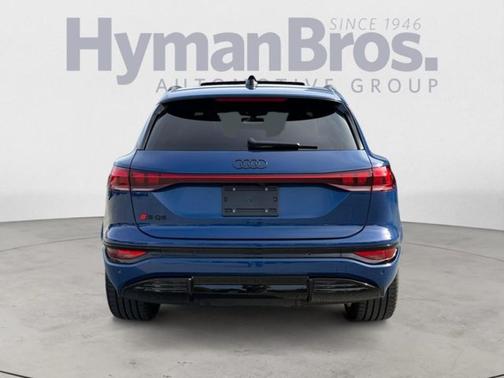 2025 Audi SQ6 e-tron Prestige quattro