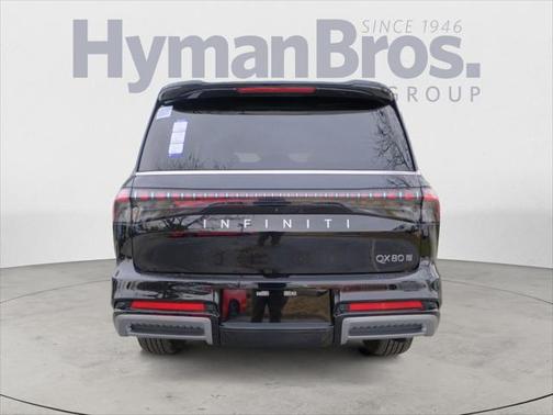 2025 INFINITI QX80 Luxe