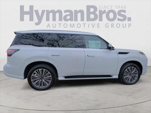 2025 INFINITI QX80 SENSORY AWD