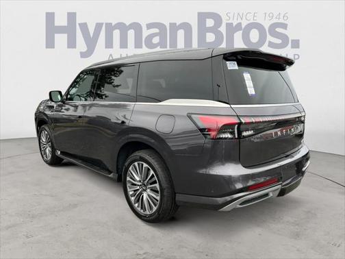 2025 INFINITI QX80 Luxe