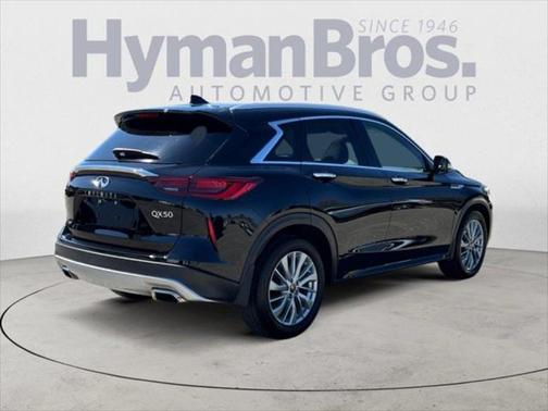2023 INFINITI QX50 LUXE AWD